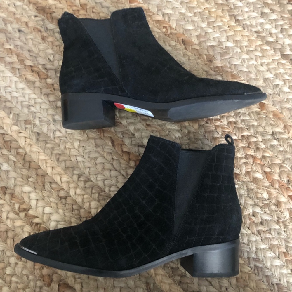 Marc Fisher LTD Yale Pointy Toe Suede Booties